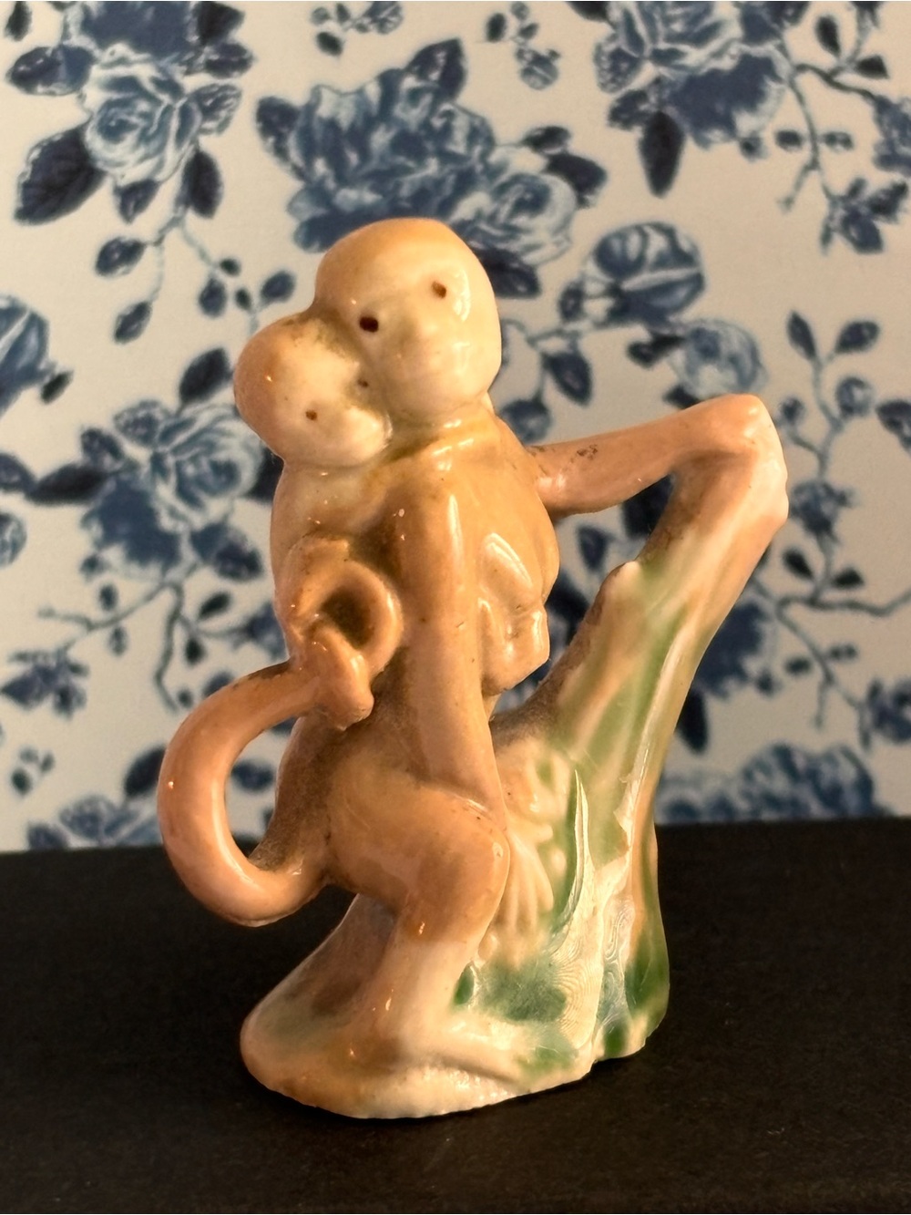 Wade First Whimsies Set 4, 1955 Monkey with Baby